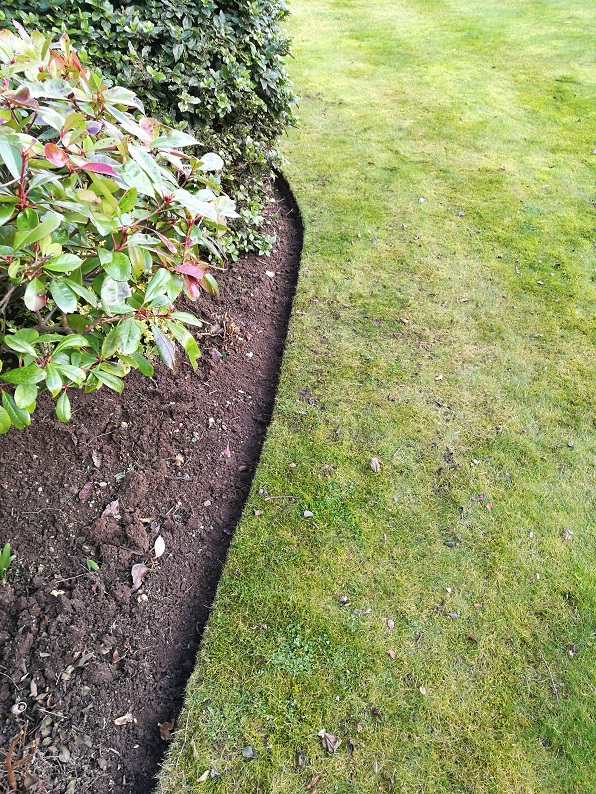 lawn edging leicestershire